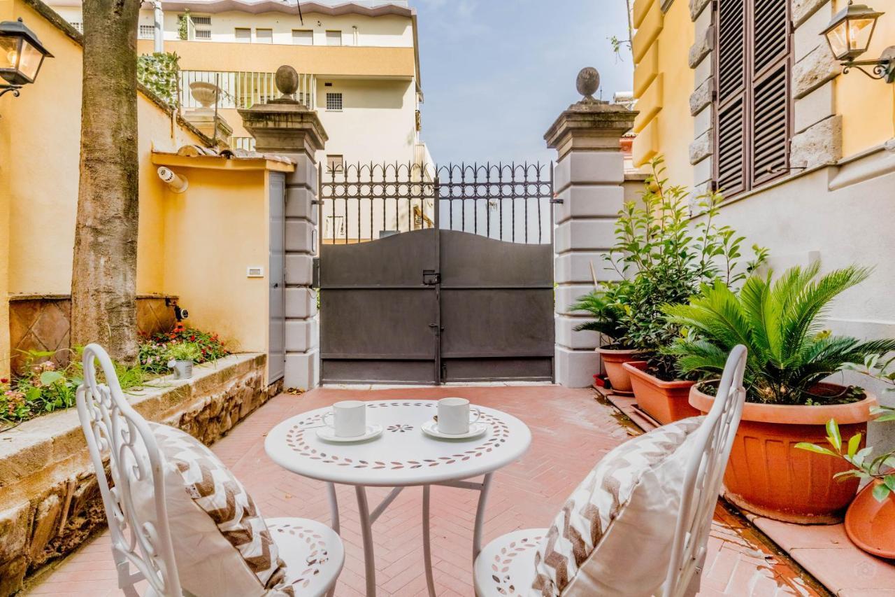 Bbhome Design Suite Apartment Over Trastevere District Рим Екстер'єр фото